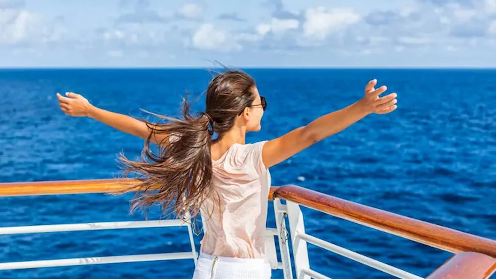 12 Things Solo Cruisers Should Know, Solo Cruisers, Waste Money on Cruise, how to not Waste Money on Cruise