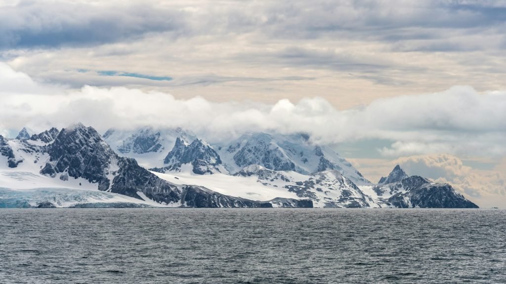 Elephant Island: Shackleton’s Survival Legacy